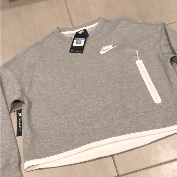 Nike tech fleece sweatshirt - Picture 6 of 8
